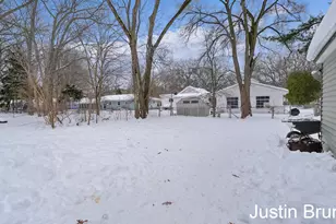 1237 James Ave, Muskegon, MI 49442 - Photo 25