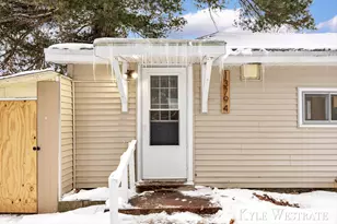 13794 Keiber Rd NE, Greenville, MI 48838 - Photo 5