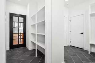 8131 Pine Ridge Ct, Northville, MI 48168 - Photo 9