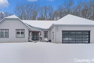 4706 Sundial Dr NE, Grand Rapids, MI 49525 - Photo 1