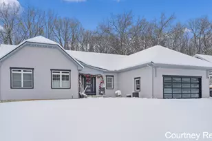 4706 Sundial Dr NE, Grand Rapids, MI 49525 - Photo 3