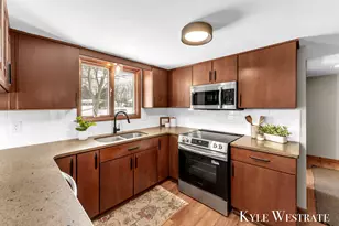 3121 Memorial Dr, Holland, MI 49424 - Photo 11