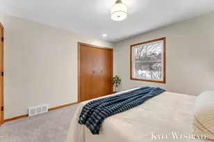 3121 Memorial Dr, Holland, MI 49424 - Photo 15