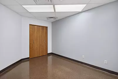 300 W Washington Avenue #305, Jackson, MI 49201 - Photo 11
