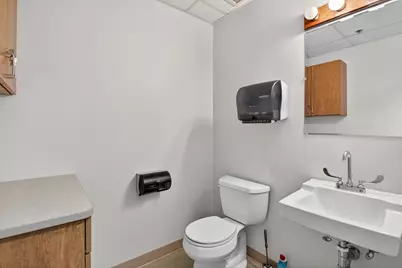 300 W Washington Avenue #305, Jackson, MI 49201 - Photo 13