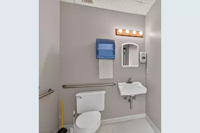 300 W Washington Avenue #030, Jackson, MI 49201 - Photo 11