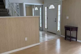 3550 Kings Point Dr, Troy, MI 48083 - Photo 15