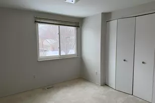 3550 Kings Point Dr, Troy, MI 48083 - Photo 19