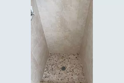 3550 Kings Point Drive, Troy, MI 48083 - Photo 27