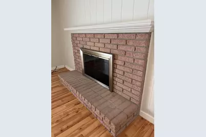 3550 Kings Point Drive, Troy, MI 48083 - Photo 11