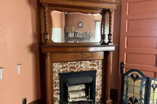 161 NE Capital Ave NE, Battle Creek, MI 49017 - Photo 9