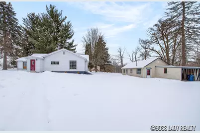 204 S Grove Street, Stanton, MI 48888 - Photo 3