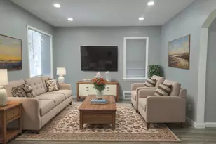 8254 Sussex St, Detroit, MI 48228 - Photo 13