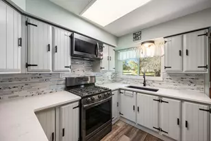 132 Oriole Dr, Battle Creek, MI 49037 - Photo 9