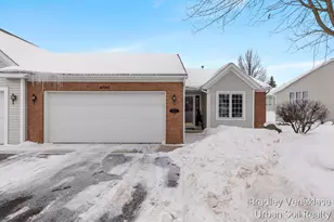 4760 Crescent Dr, Hudsonville, MI 49426 - Photo 1