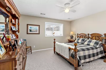 4760 Crescent Drive, Hudsonville, MI 49426 - Photo 17