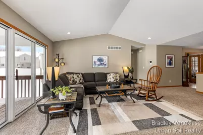 4760 Crescent Drive, Hudsonville, MI 49426 - Photo 5