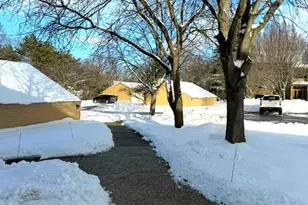 300 Farington Blvd, Holland, MI 49423 - Photo 23