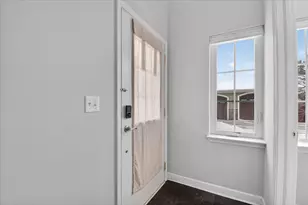 5635 Arbor Chase Dr, Ann Arbor, MI 48103 - Photo 3