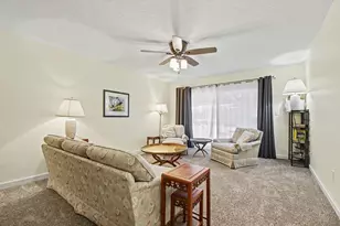 636 Village Ln, Jenison, MI 49428 - Photo 7