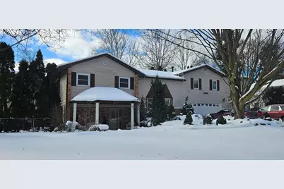 7702 N Gleneagle Drive, Kalamazoo, MI 49048 - Photo 1