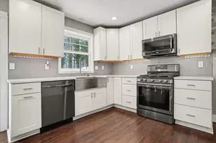 5077 Melmax St, Norton Shores, MI 49441 - Photo 5