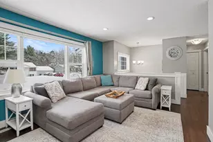 5077 Melmax St, Norton Shores, MI 49441 - Photo 9