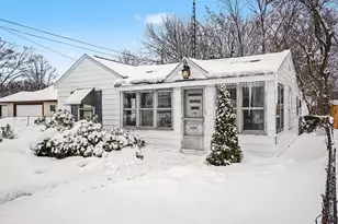 2484 Lincoln St, Muskegon, MI 49441 - Photo 3