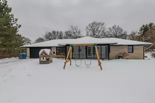 906 Wilshire Blvd, Kalamazoo, MI 49008 - Photo 3