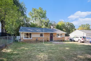 859 Bristol Ave NW, Grand Rapids, MI 49504 - Photo 3