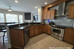 613 S Grand Ave, Lansing, MI 48933 - Photo 7