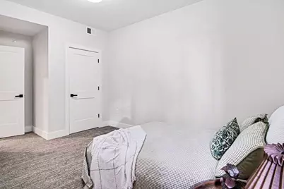 826 Fairview Avenue NE #4, Grand Rapids, MI 49503 - Photo 15