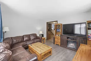 2102 Nelson St, Manistee, MI 49660 - Photo 3