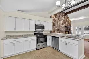 210 W Grove Ave, Michigan Center, MI 49254 - Photo 9