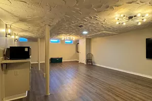 24030 Harvard Shore Dr, Saint Clair Shores, MI 48082 - Photo 25