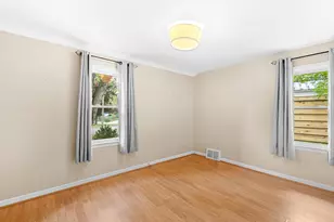 601 Cressfield Ln, Ann Arbor, MI 48103 - Photo 13