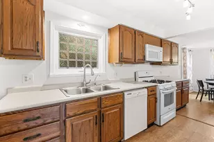 601 Cressfield Ln, Ann Arbor, MI 48103 - Photo 7