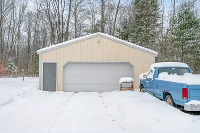 561 N 8 Mile Rd., Lake City, MI 49651 - Photo 57