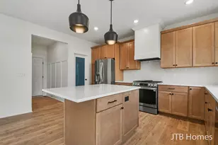 5967 Claymont Ct SE, Caledonia, MI 49316 - Photo 11