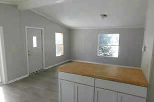 380 12th St, Manistee, MI 49660 - Photo 13