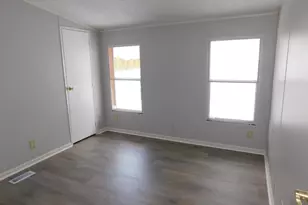 380 12th St, Manistee, MI 49660 - Photo 21