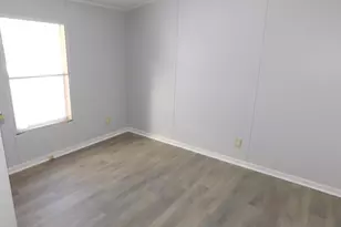 380 12th St, Manistee, MI 49660 - Photo 23