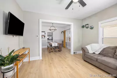 826 Richmond Street NW, Grand Rapids, MI 49504 - Photo 5