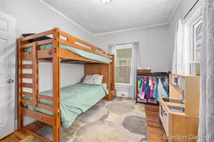 826 Richmond St NW, Grand Rapids, MI 49504 - Photo 13