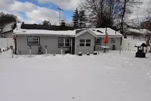 520 W Jessie Rd, Sanford, MI 48657 - Photo 1