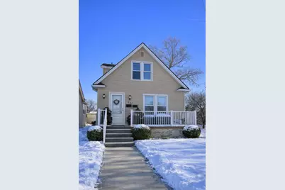 561 Poplar Street, Wyandotte, MI 48192 - Photo 1