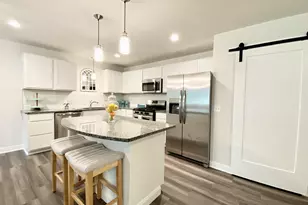 4294 Highpoint Dr, Wayland, MI 49348 - Photo 7