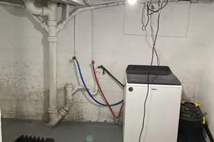 375 W Maplewood Ave, Muskegon, MI 49444 - Photo 15