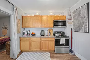 913 Elliott Ave, Grand Haven, MI 49417 - Photo 9