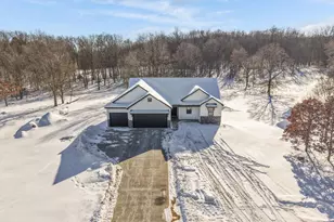 3591 Leaf Ln, Freeport, MI 49325 - Photo 43
